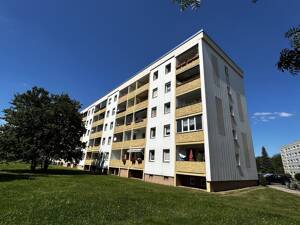 Helle 3-Raumwhg. mit Loggia und EBK in Zwickau-Mosel! – 8058 Zwickau – Vorschaubild 1