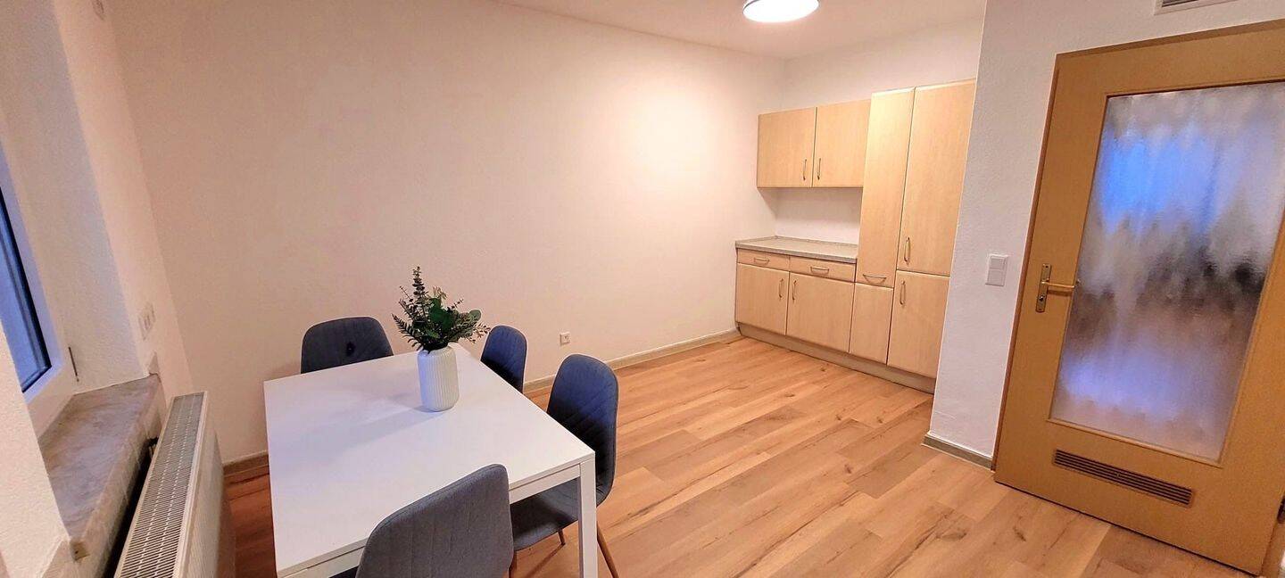 Sonnige 2 Zimmer Wohnung mit riesengroßen Balkon – Nürnberg – Vorschaubild 5
