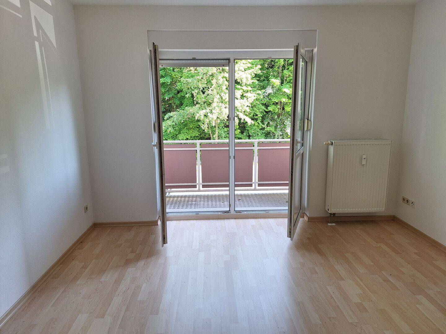 2Raum WE mit Balkon, offener Küche und Stellplatz im Hof – Chemnitz – Vorschaubild 6