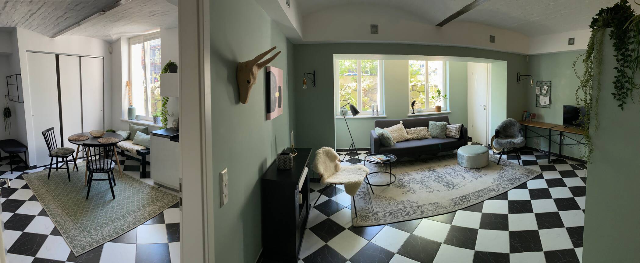 Charmantes & wundervolles Studio Apartment – Köln – Vorschaubild 5