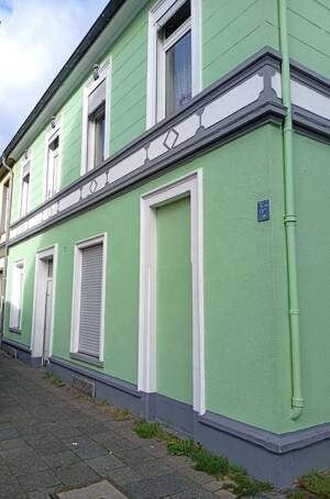 Wohnhaus mit Entwicklungspotential und Garage im Herzen von Krefeld zu verkaufen. – 47799 Krefeld – Vorschaubild 2