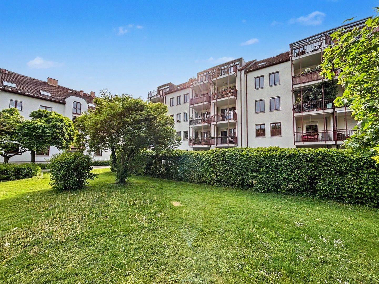 Isarnah und idyllisch: Attraktives und großes Apartment in Untergiesing-Harlaching