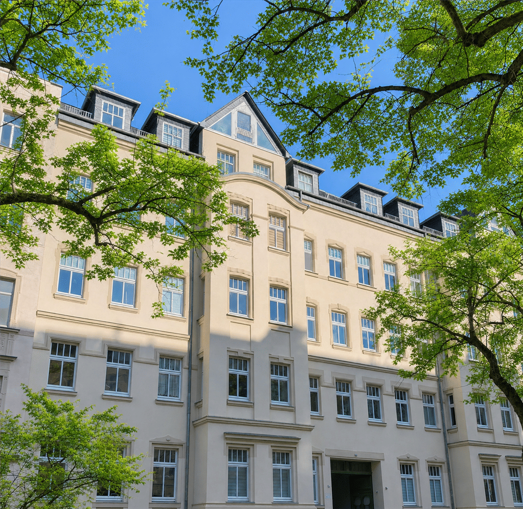 Attraktive 2-Zimmer-Wohnung auf dem Kaßberg - Balkon, Tageslichtbad, Aufzug & Stellplatz
