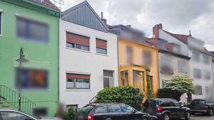 Reihenmittelhaus mit 2 Wohneinheiten zu verkaufen!