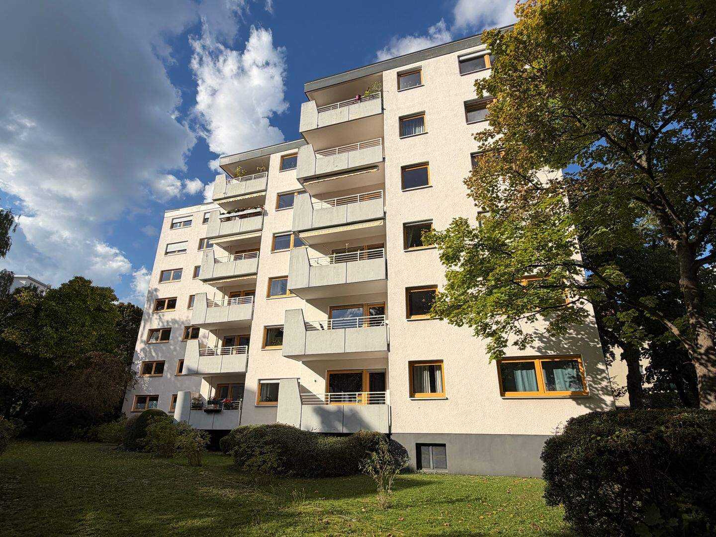 Geräumige 3-Zimmer-Wohnung mit 2 Balkonen in Kassel-Vorderer Westen
