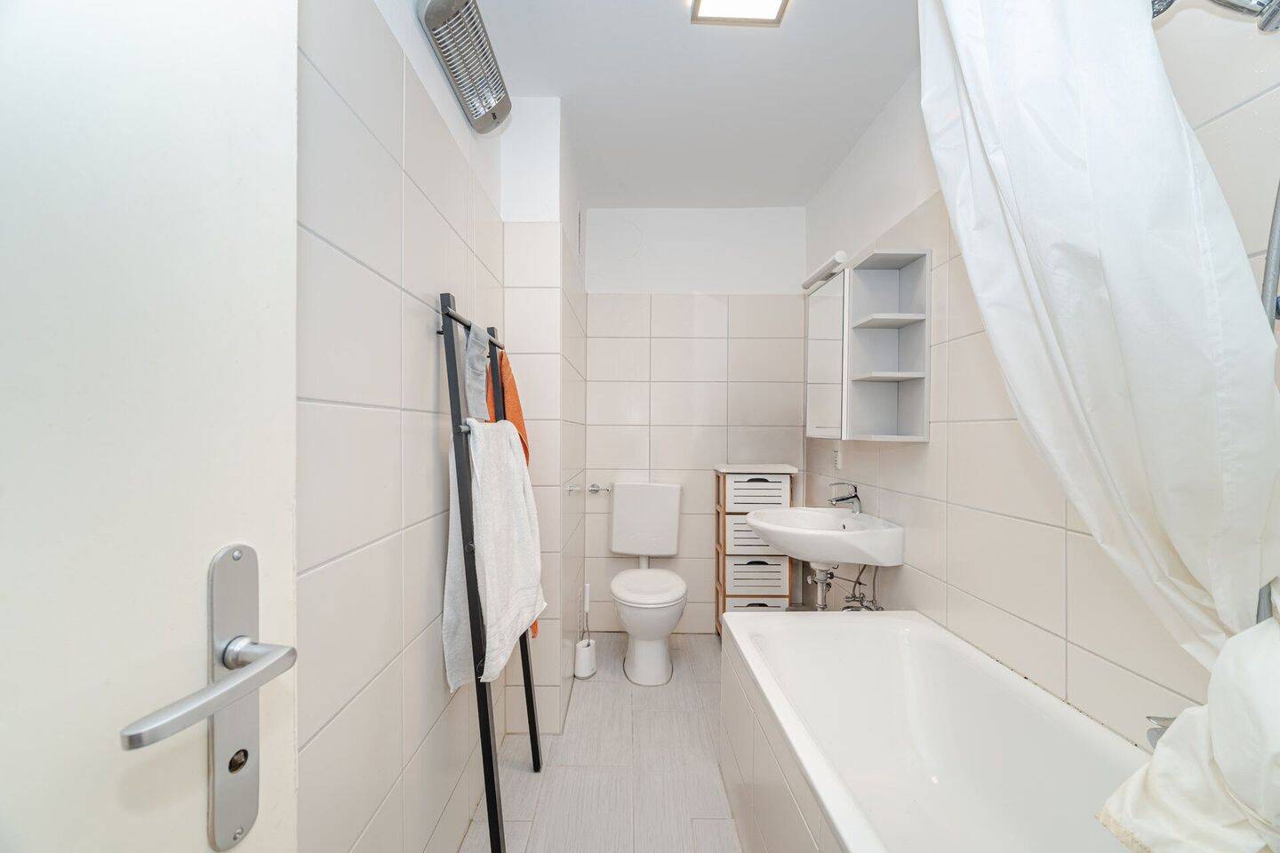 Urbanes Wohnen über den Dächern: Vermietetes Apartment in Bestlage – München – Vorschaubild 8