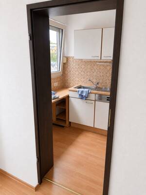 Helle 2-Zimmer-Wohnung mit Balkon und Blick auf den Drachenfels in Bonn-Mehlem – 53179 Bonn – Vorschaubild 2