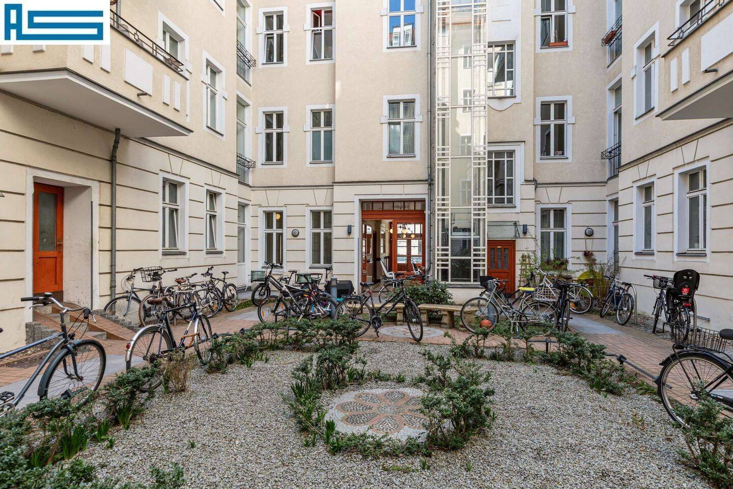 Bezugsfreie Erdgeschosseinheit unweit des Volksparks Friedrichshain – Berlin – Vorschaubild 7