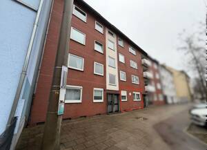 Erdgeschosswohnung mit Sanierungsbedarf