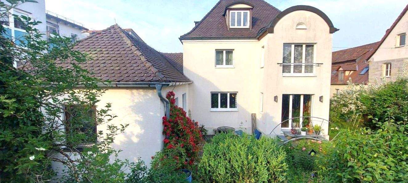 Gepflegtes großes Einfamilienhaus mit Garage in ruhiger Wohnlage – Neunkirchen am Sand – Vorschaubild 3