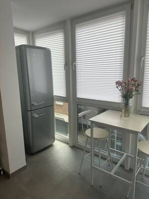 Neu sanierte, voll möblierte 2-Zimmer-Wohnung im Herzen Kölns | 55 m² | befristet – 50668 Köln – Vorschaubild 5