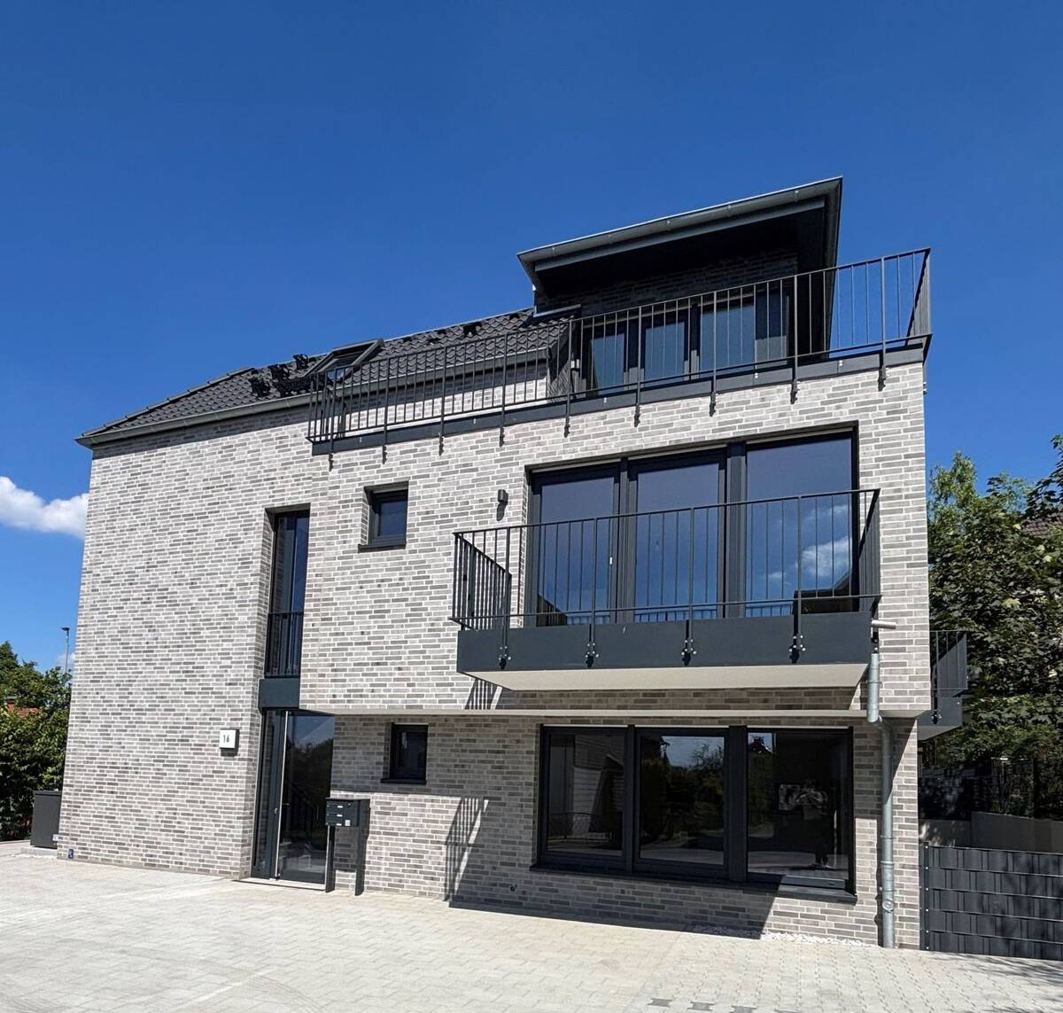 Traumhafte 2 - Zimmerwohnung mit Terrasse, Klimaanlage und Gartenanteil in Dortmund! – 44229 Dortmund – Bild 1 von 9