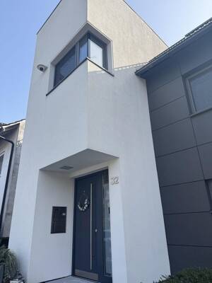 Exklusive Wohlfühloase in GE-Resse: 214 m² Luxus, Schreiner-Einbauten & traumhafter Naturpool – 45892 Gelsenkirchen – Vorschaubild 2