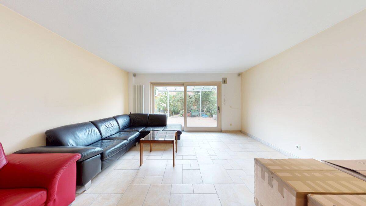 ** Charmantes Reihenhaus mit Garten in begehrter Lage im Ingolstädter Süden ** – Ingolstadt – Vorschaubild 5
