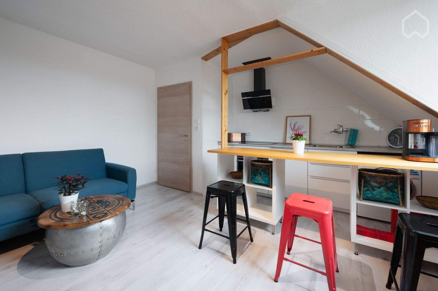 Loft-Apartment mit WLAN und viel Komfort, zentral – Oberhausen – Vorschaubild 7