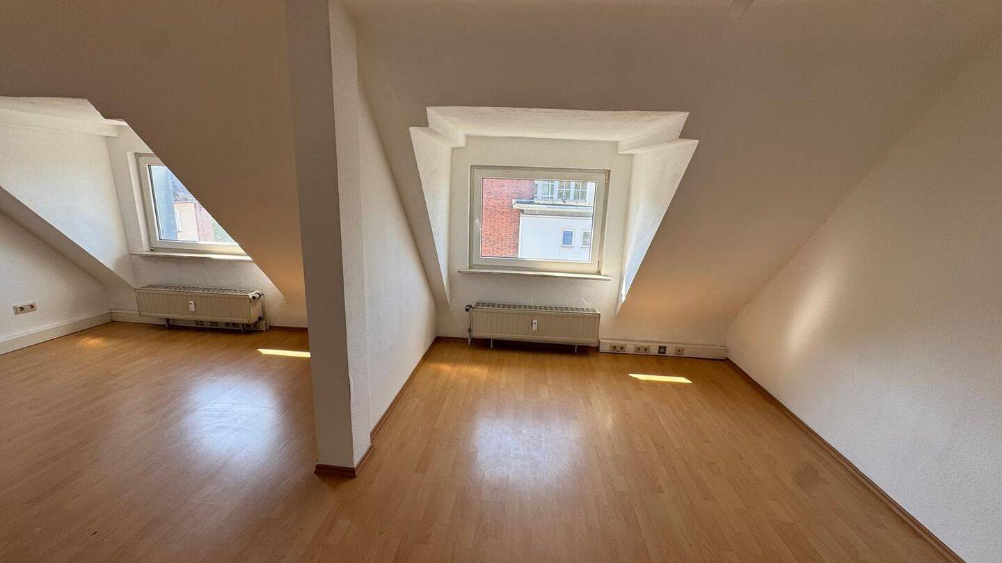 2 ZK Bad mit Wanne, 4.1, Brauerstr. 6, 66123 Saarbrücken – Saarbrücken – Vorschaubild 3