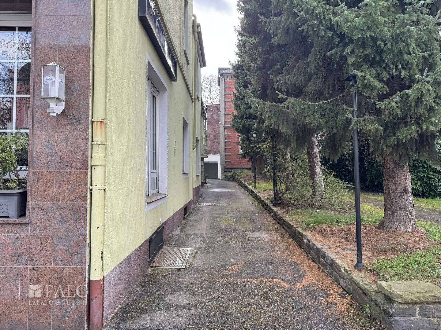 Außergewöhnliche Immobilie mit Gastronomie, Hotel und Wohneinheit – Solingen – Vorschaubild 3