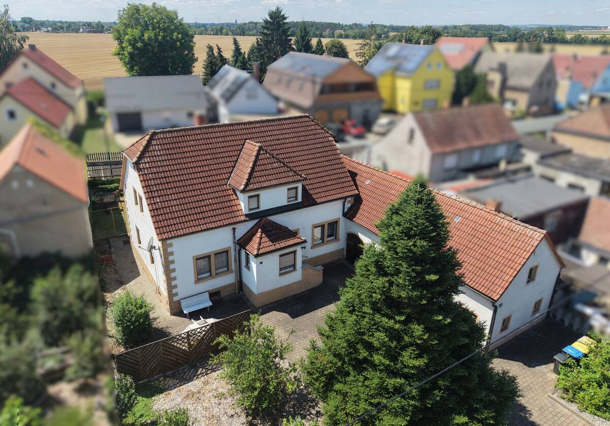 Charme und Potenzial - Einfamilienhaus in Glaubitz – 1612 Glaubitz – Bild 1 von 9