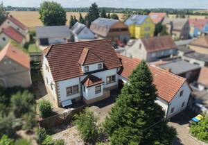 Charme und Potenzial - Einfamilienhaus in Glaubitz