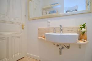 Exklusive, hochwertig möblierte 4-Zimmer Altbauwohnung in Wiesbaden – 65187 Wiesbaden – Vorschaubild 7