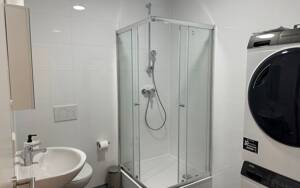 Möbliertes Zimmer, Auf Zeit & WG in Stuttgart ab 1 Monat flexibel mieten – 70329 Stuttgart – Vorschaubild 4