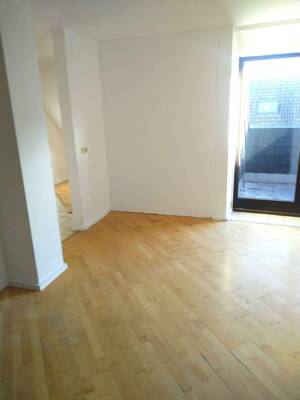 Attraktive Kapitalanlage: Vermietete Dachgeschosswohnung mit Charme und ca. 5,8 % Rendite – 67063 Ludwigshafen am Rhein – Vorschaubild 5