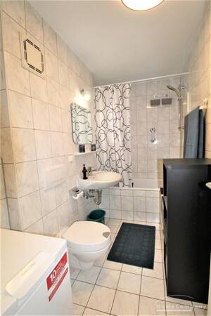 2434923 HomeCompany Dresden Möbliert/Furnished 2-Zimmer Apartment mit Balkon in Dresden-Äussere Neustadt max. 3 Personen – 1099 Dresden – Vorschaubild 9
