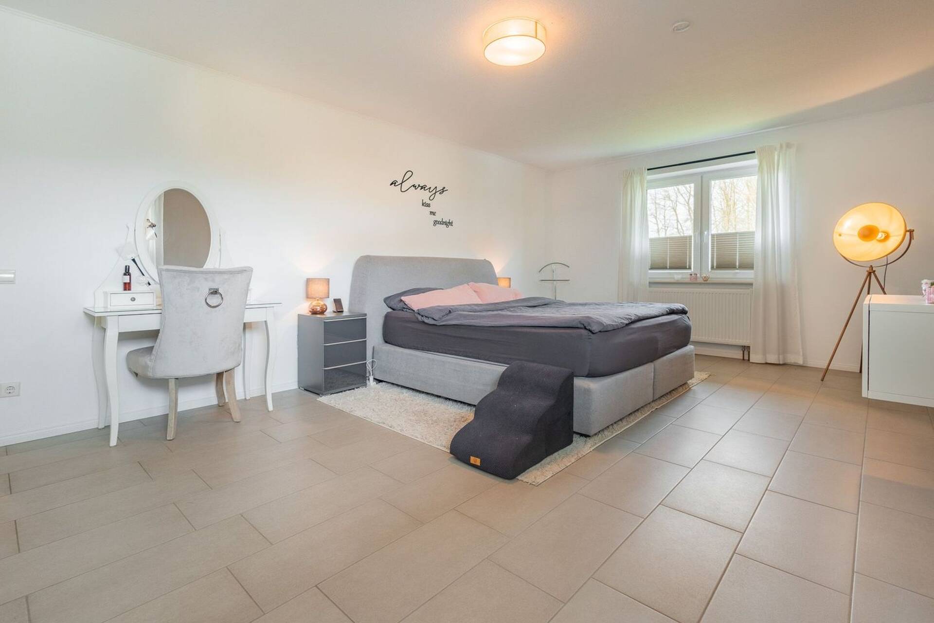 Haus in 25872 Ostenfeld (Husum) mit 298 m² kaufen