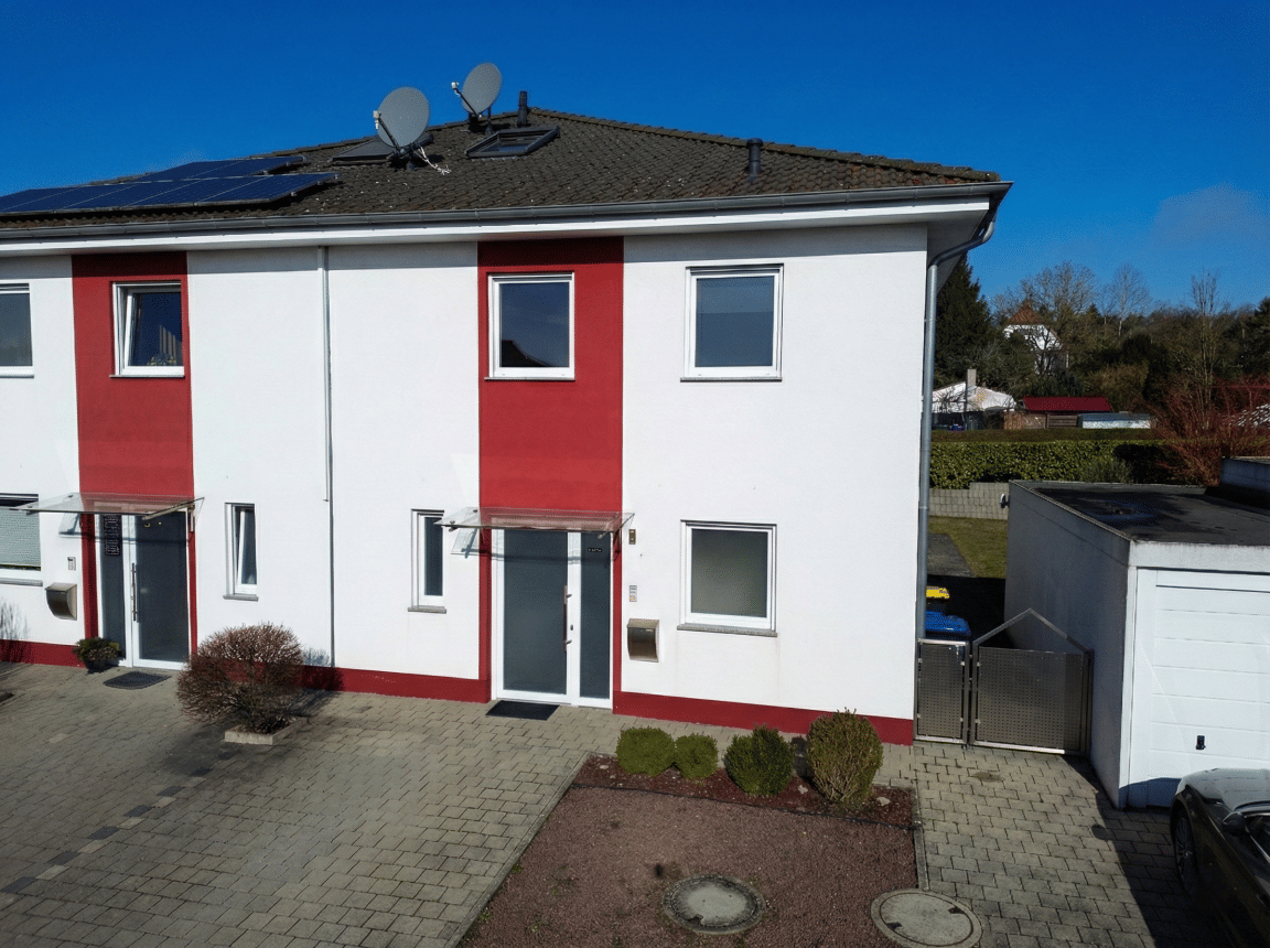 Mehr Raum fürs Leben - Stilvolle Doppelhaushälfte mit Wohlfühlcharakter – Kaiserslautern – Bild 1 von 9