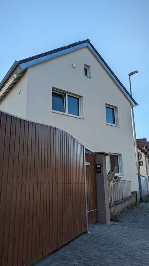 Erstbezug nach Kernsanierung: Energieeffiziente 70 m² Wohnung mit Balkon & Garage in Mutterstadt