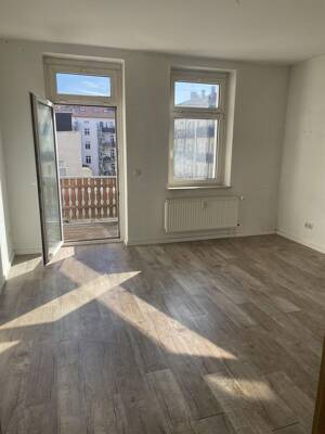 Helle, großzügige 3-Zimmer-Wohnung mit Balkon, Aufzug und Hofstellplatz in Leipzig-Volkmarsdorf – 4315 Leipzig – Vorschaubild 7