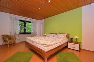 Möblierte 2-Zimmerwohnung mit Terrasse+Wlan in Eibelstadt – 97246 Eibelstadt – Vorschaubild 2