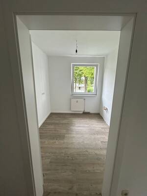 Modernisierte Wohnung mit 3,5 Zimmern und Balkon in Bochum-Eppendorf - Bezug ab 01.12.26 – 44869 Bochum – Vorschaubild 4