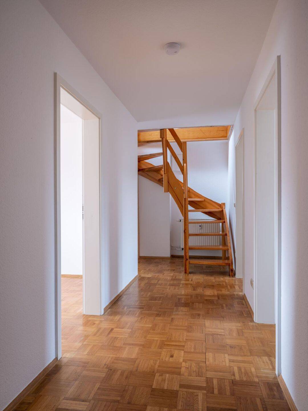 Schöne 3-Zimmer-Dachgeschoss-Maisonette im Andreasviertel – Erfurt – Vorschaubild 2