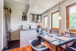 Idyllische 2,5-Zimmer-Galeriewohnung direkt an der Würm – ruhig, hell & besonders – 80999 München – Vorschaubild 3