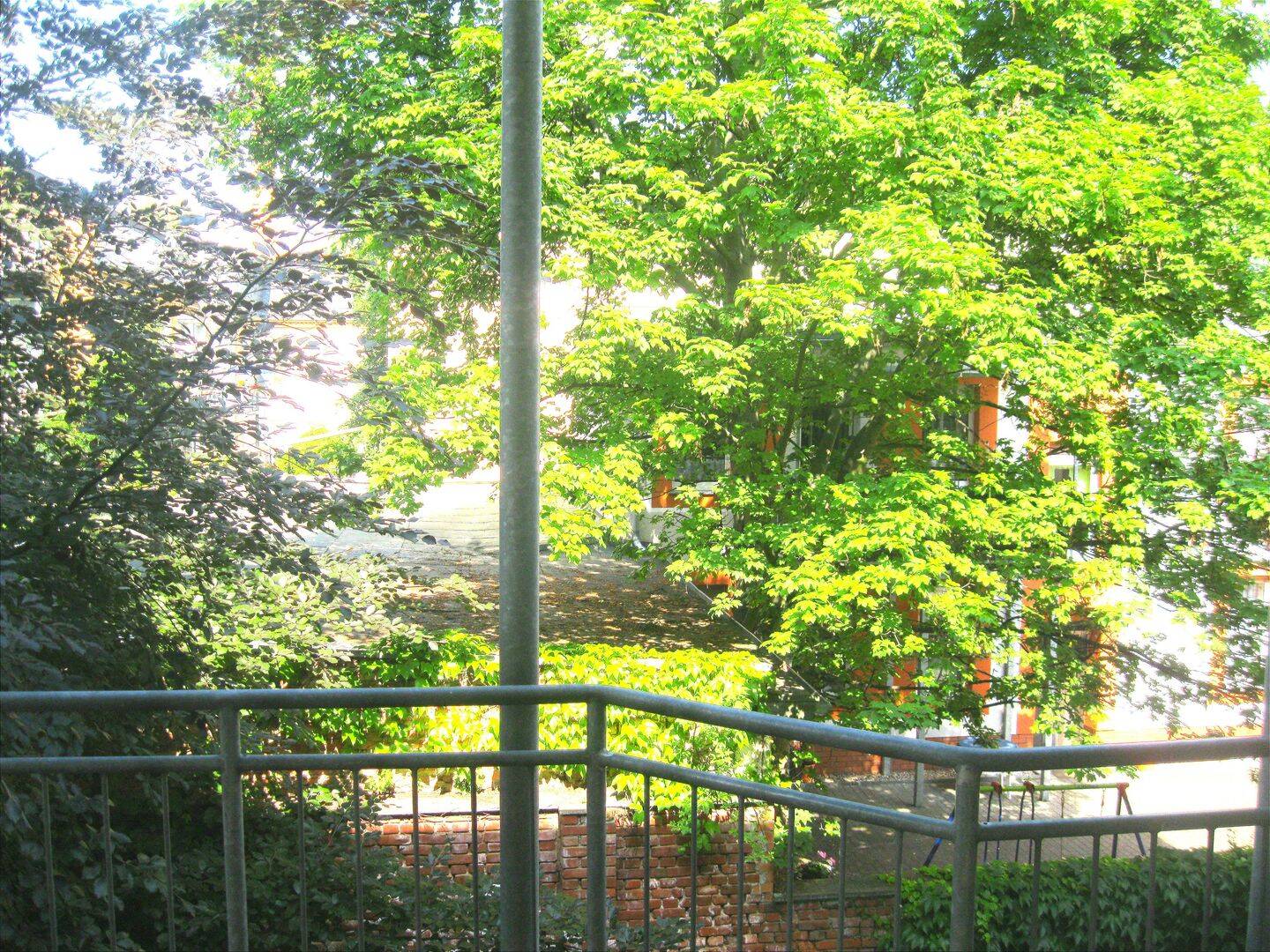 Teilgewerbliche Wohnung mit Blick ins Grüne in ruhiger Lage – Leipzig – Vorschaubild 2