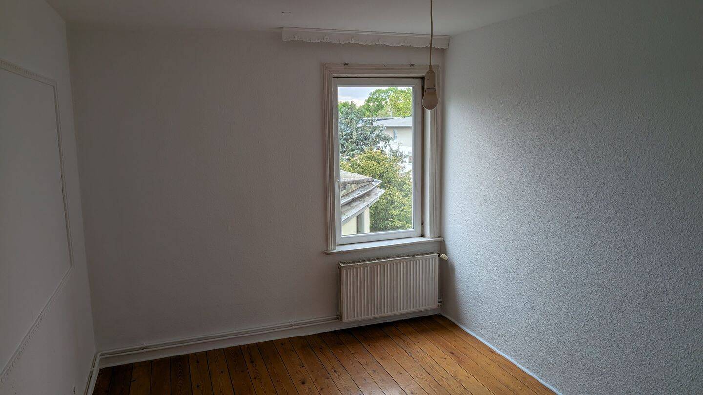 Freundliche, helle Altbauwohnung