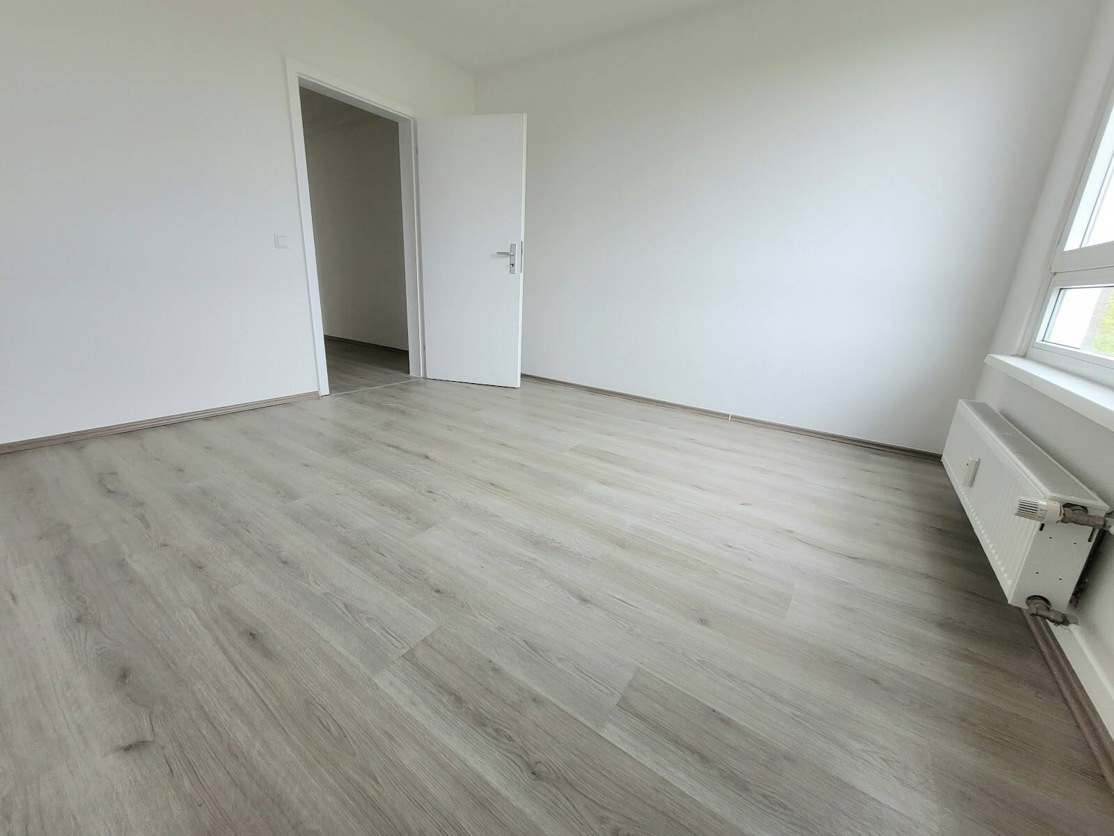 Schöne Aussicht! Renovierte 3-Zimmer-Wohnung mit Balkon! – Essen – Vorschaubild 5