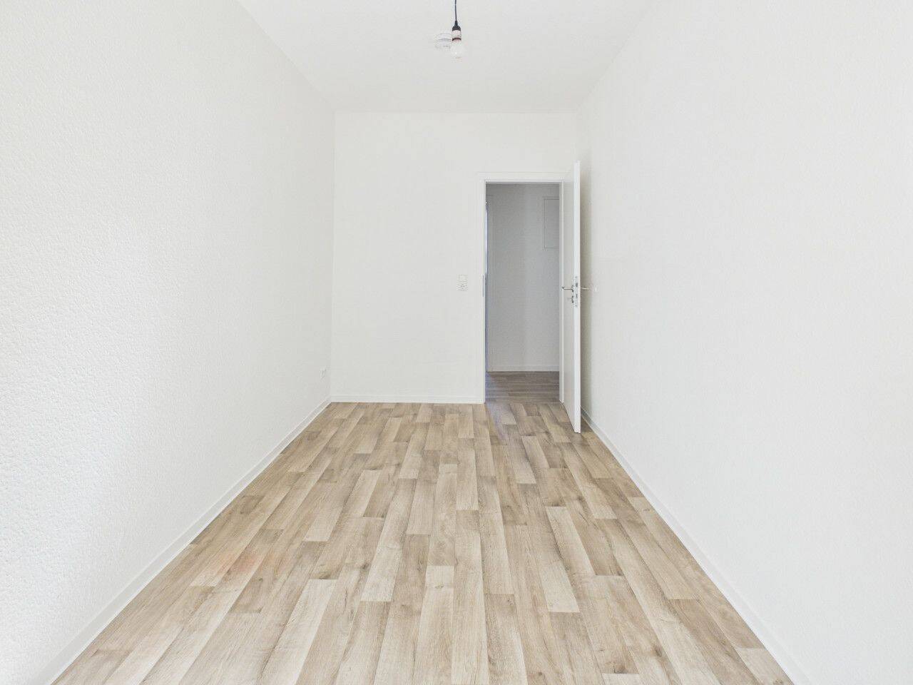 3-Raum-Wohnung mit Balkon auf dem Kapellenberg – Chemnitz – Vorschaubild 3