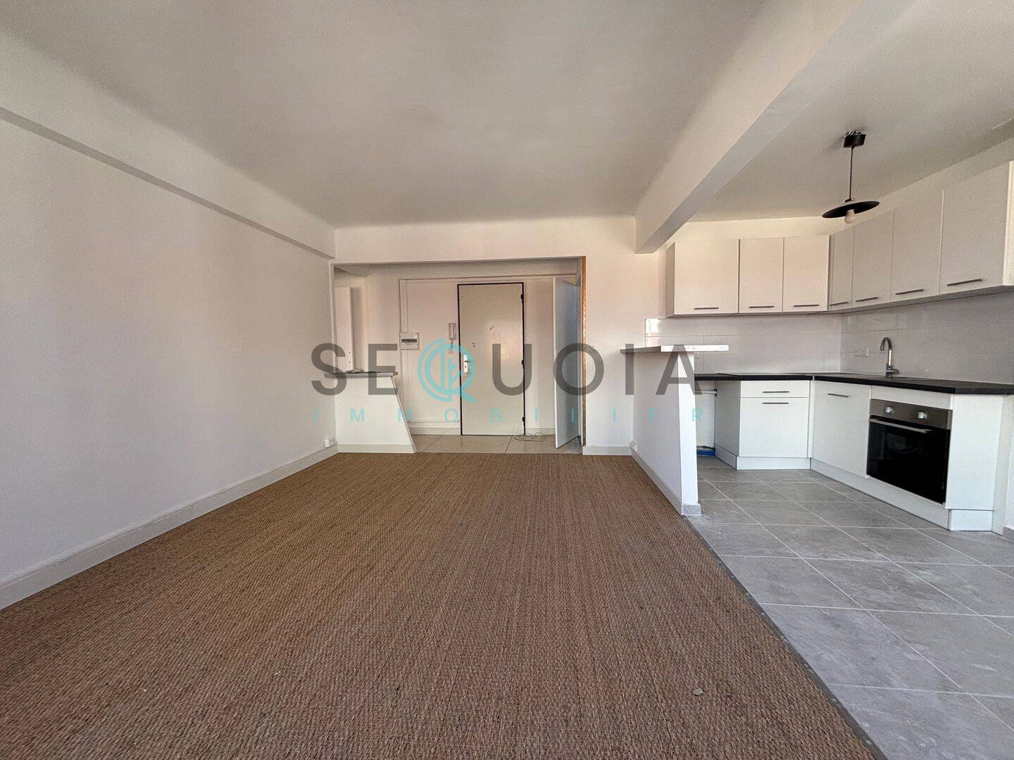 Appartement 2 pièces 53 m² · à Antibes · 52,7 m² · 1 000 €/mois