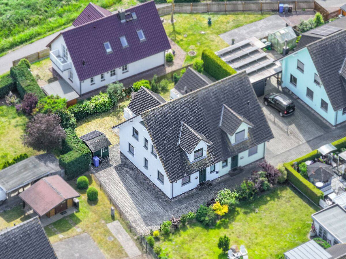 DHH in Binz auf Rügen // Ruhige Wohnlage // inkl. Inventar // Wallbox // 2 Parkplätze – Binz – Vorschaubild 3