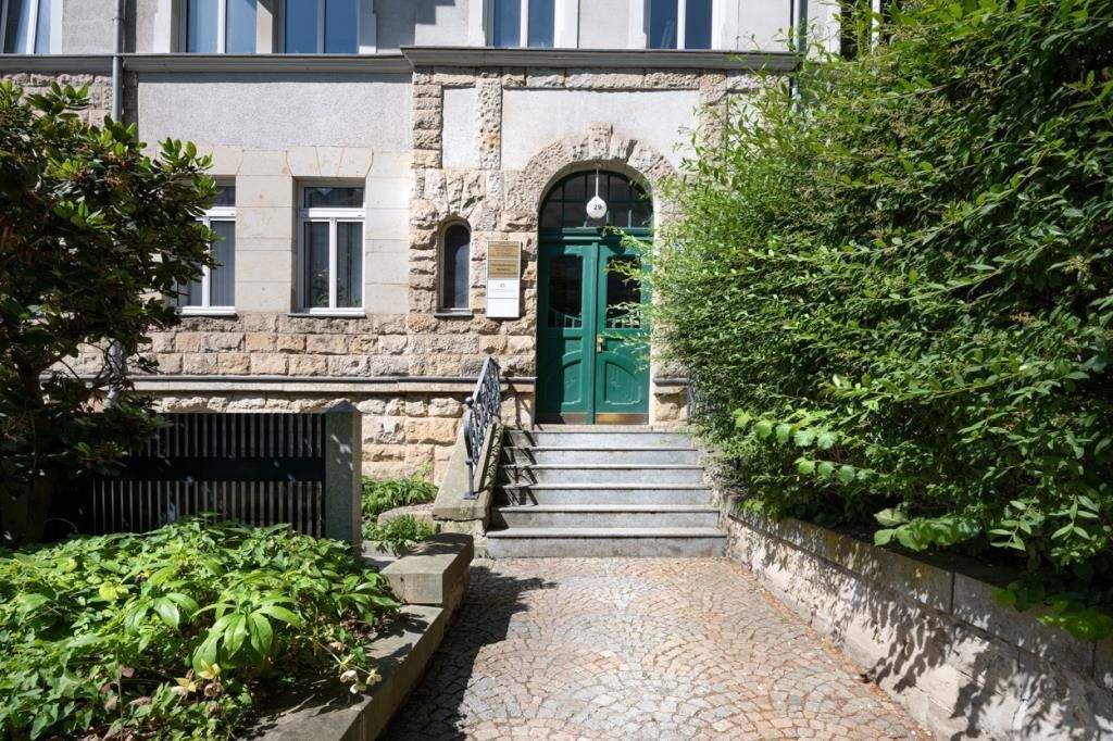 Frisch saniert + mehr Wohnung fürs Geld. – Chemnitz – Vorschaubild 3