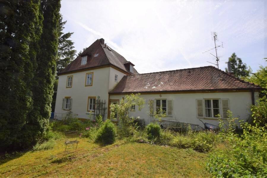 Sanierungsbedüftiges Gründerzeit Arzthaus mit tollem Grundstück – Neumarkt-Sankt Veit – Vorschaubild 4