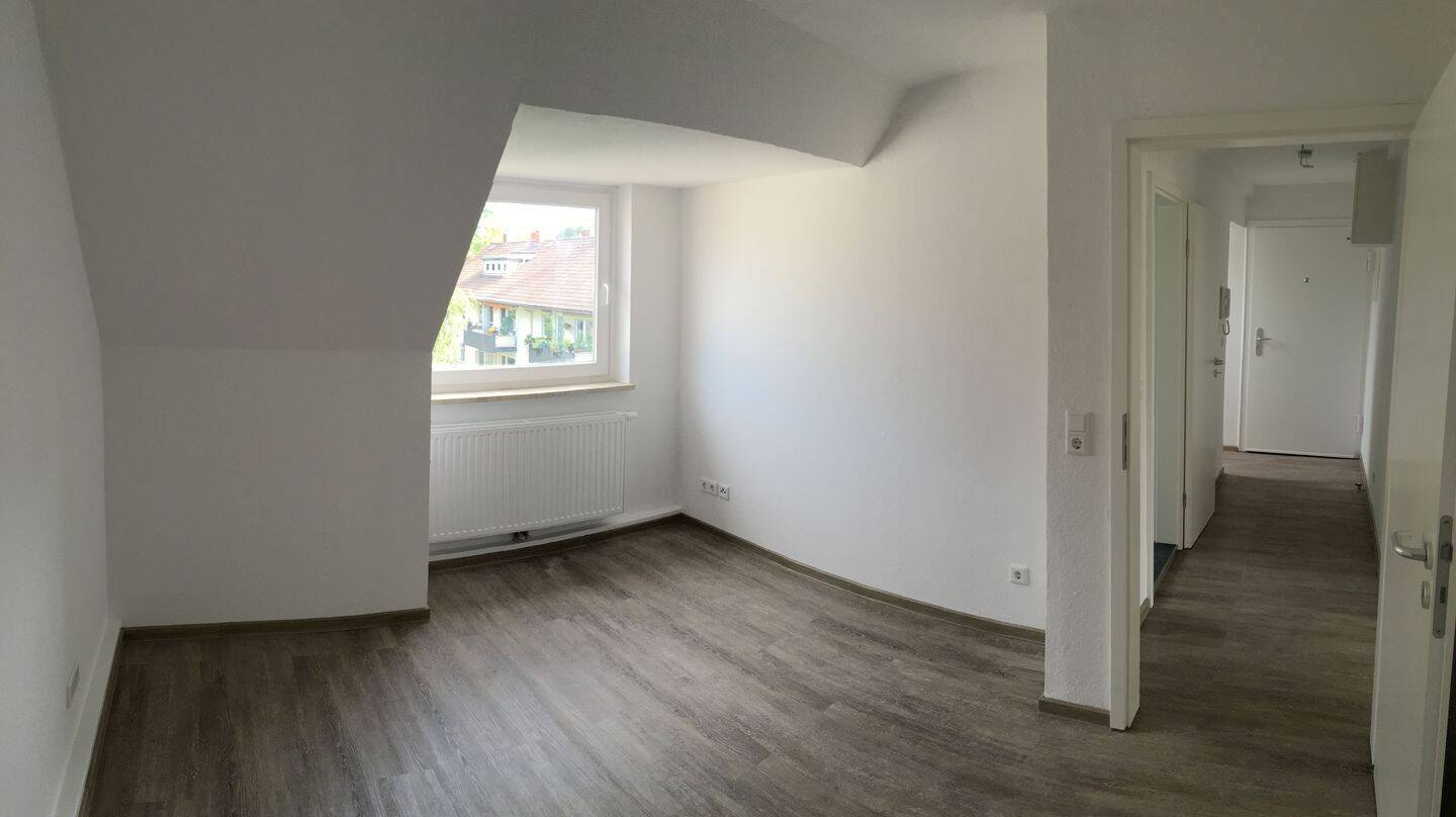 2 Zimmerwohnung mit Einbauküche und Balkon – Bremerhaven – Vorschaubild 6