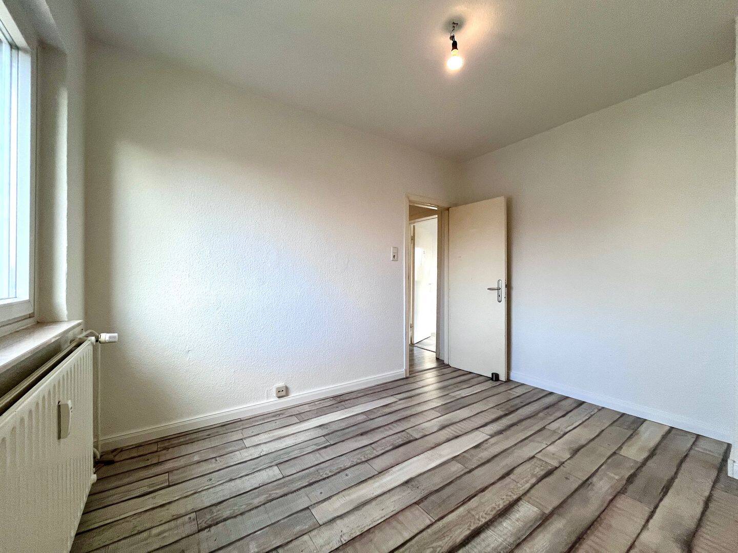 Gepflegte Drei-Zimmer-Wohnung in beliebter Bremer Neustadt – Bremen – Vorschaubild 9