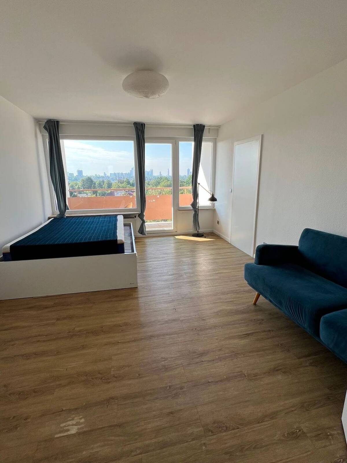 3er-WG in Frankfurt | möbliert | Balkon | Nähe Uni Riedberg – 60439 Frankfurt am Main – Bild 1 von 6