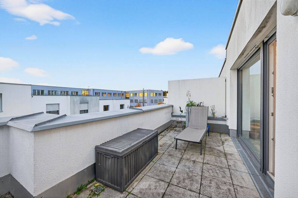 Ihr neues Zuhause mit Aussicht - stilvolles Wohnen über den Dächern von Regensburg – Regensburg – Vorschaubild 2