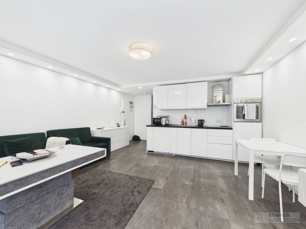 Sanierte 2-Zimmer-Terrassenwohnung mit ca. 4,5 % Mietrendite in top Wohnanlage am Fuße der Rednitz! – 90762 Fürth – Bild 1 von 9