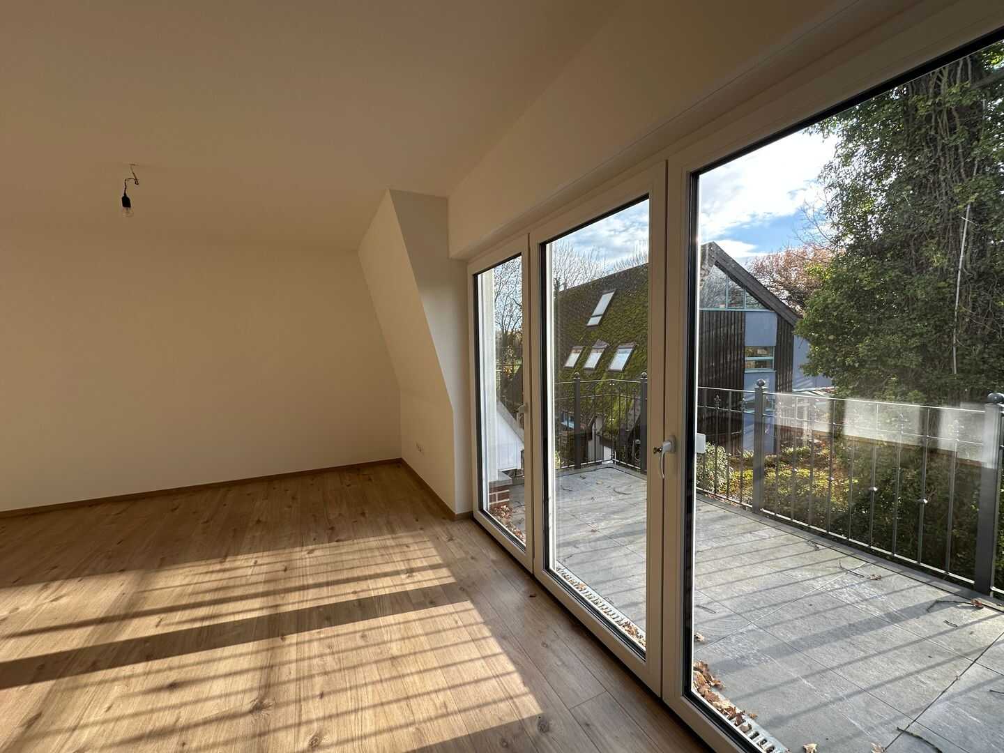 NEUBAU: Helle 3-Zimmer-Wohnung im Grünen | KFW 40 – Oldenburg – Vorschaubild 4