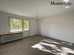 tolle 3-Zi-Balkonwohnung in modernisiertem Haus in Sackgasse – 44866 Bochum – Vorschaubild 2